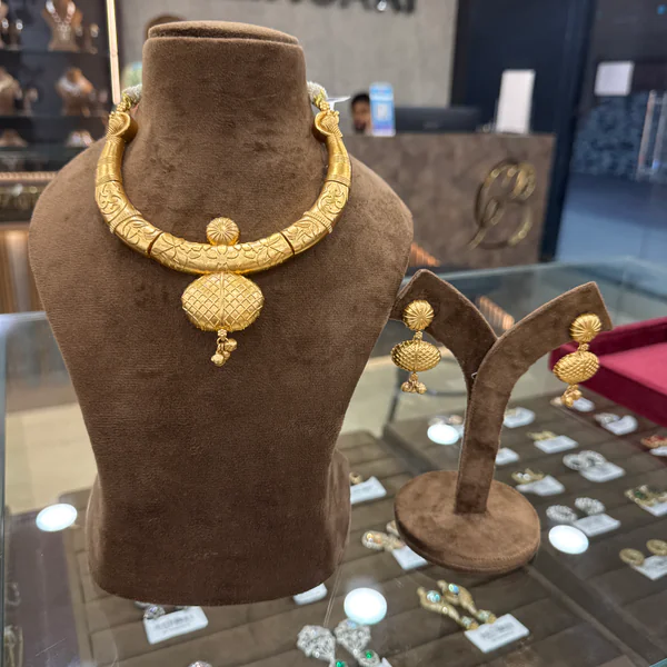 Goldn Z Chkr - Bridal Sets from BLINGARI luxury Indian fashion collection