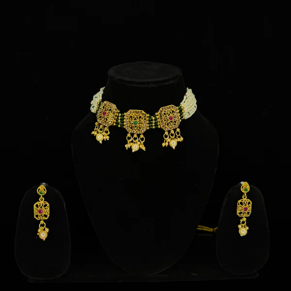 Kundan Pearl Choker - Necklaces from BLINGARI luxury Indian fashion collection